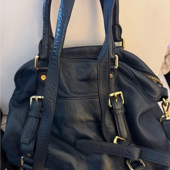 Michael Kors Navy Leather Shoulder Bag - Picture 2 of 4